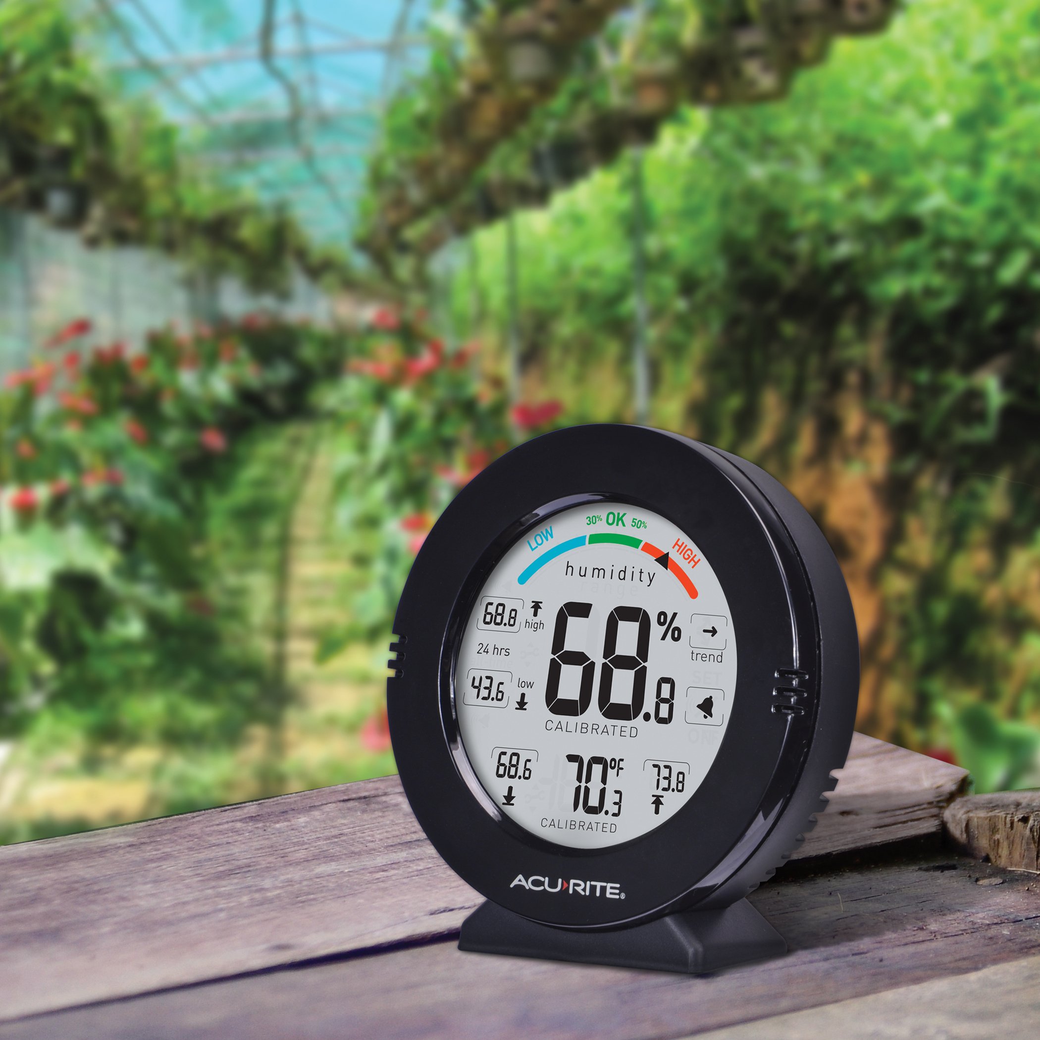 AcuRite 01080 Pro Accuracy Indoor Temperature and Humidity Monitor with