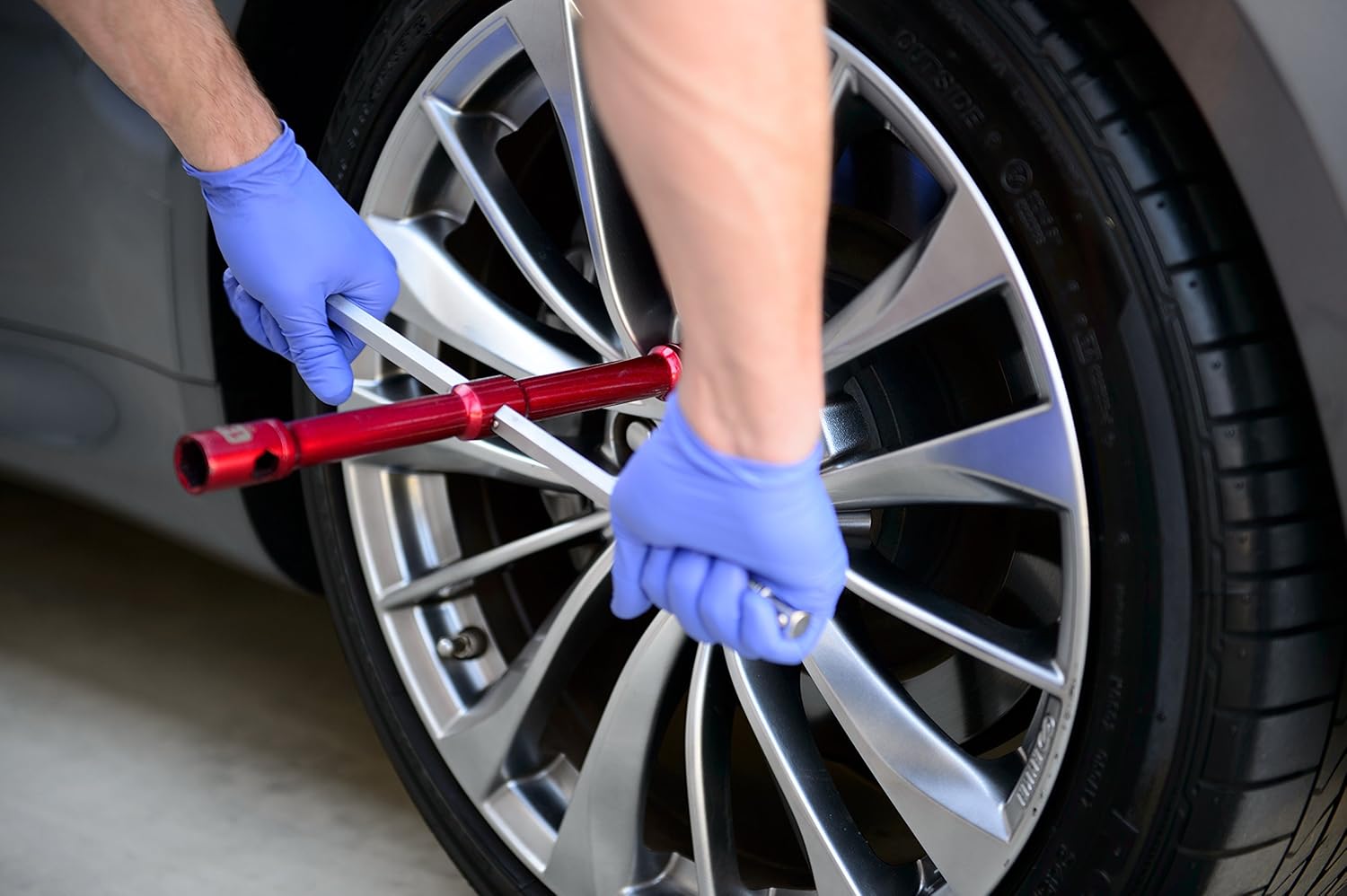 GTE Tools - LugStrong 26" Universal Compact Lug Wrench Set, Super-Strong Tire Iron & Lug Nut Remover - 2X More Torque!  Never Get Stuck on The Road Again!: Automotive