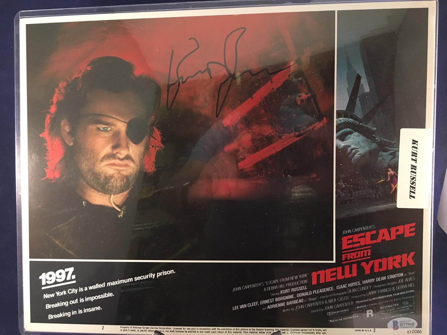 Kurt Russell Escape From New York Auto Autographed Original Lobby Card 810086 John Carpenter Film Bgs Authenticated At Amazon S Entertainment Collectibles Store