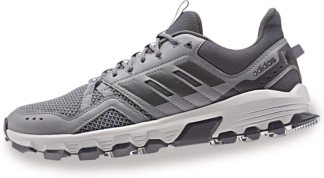 tênis adidas trilha