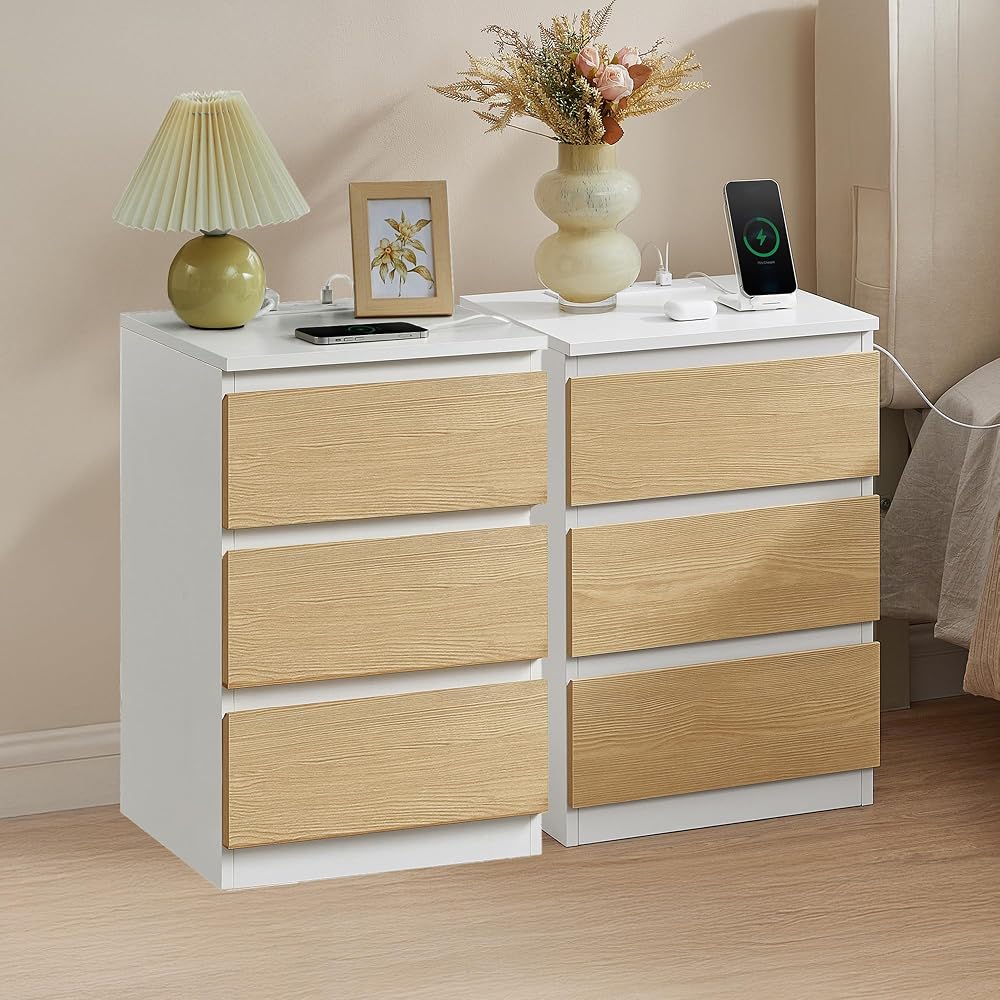 VASAGLE KAILYN Bedside Tables with Power Strip Set of 2 Cloud White Almond