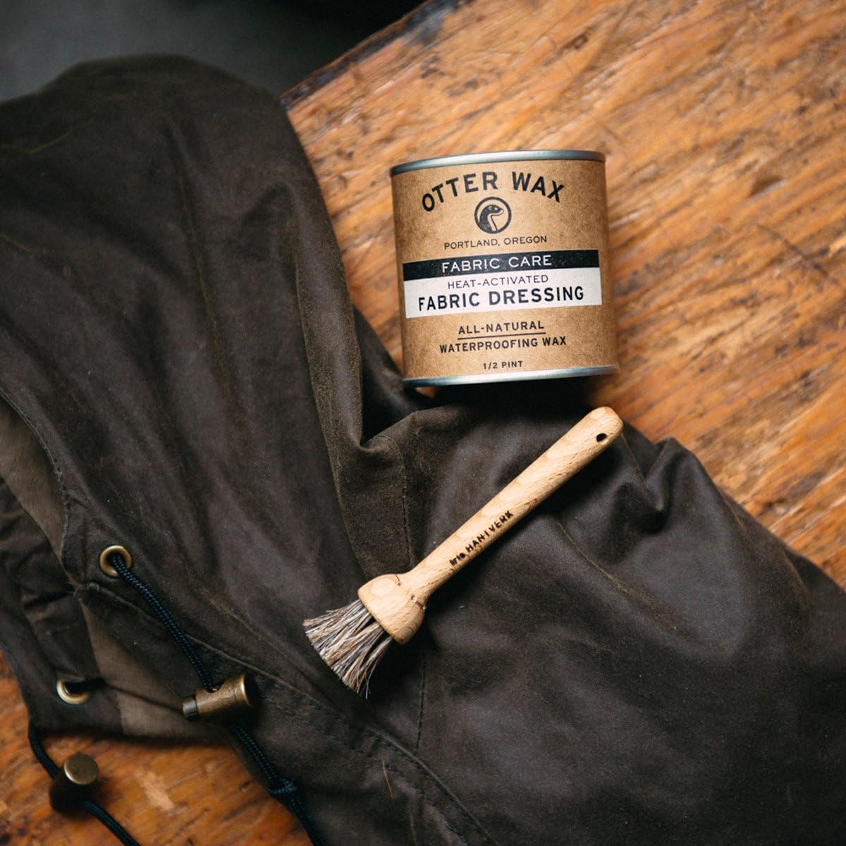 Otter Wax Heat-Activated Fabric Dressing | 1/2 Pint | All-Natural Water Repellent | Made in USA: Sports & Outdoors