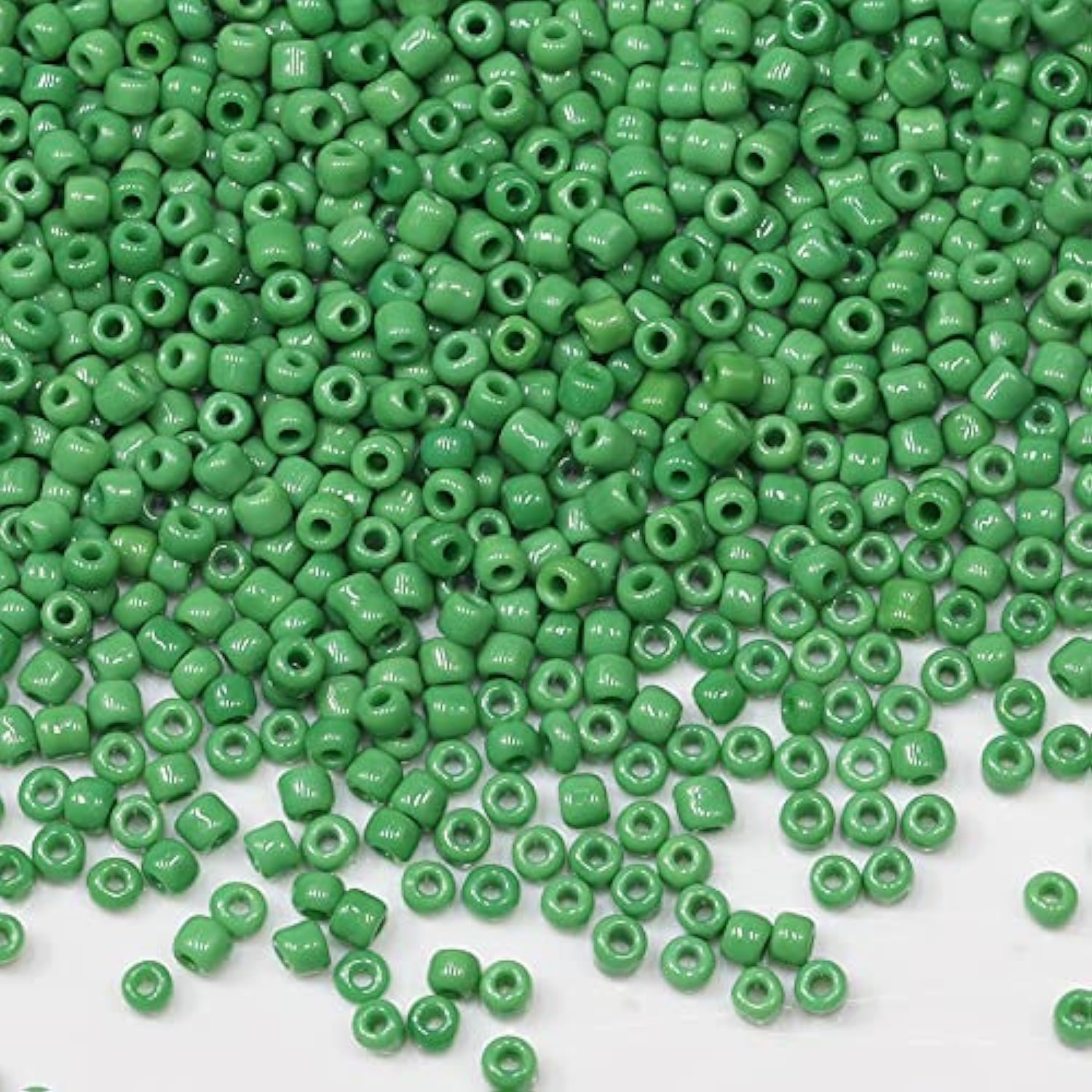 Tibaoffy Dark Green Beads Size 8/0 Crafts Glass Seed Beads 3mm for Jewelry Making (Total About 100gm About 3600pcs) — image 1