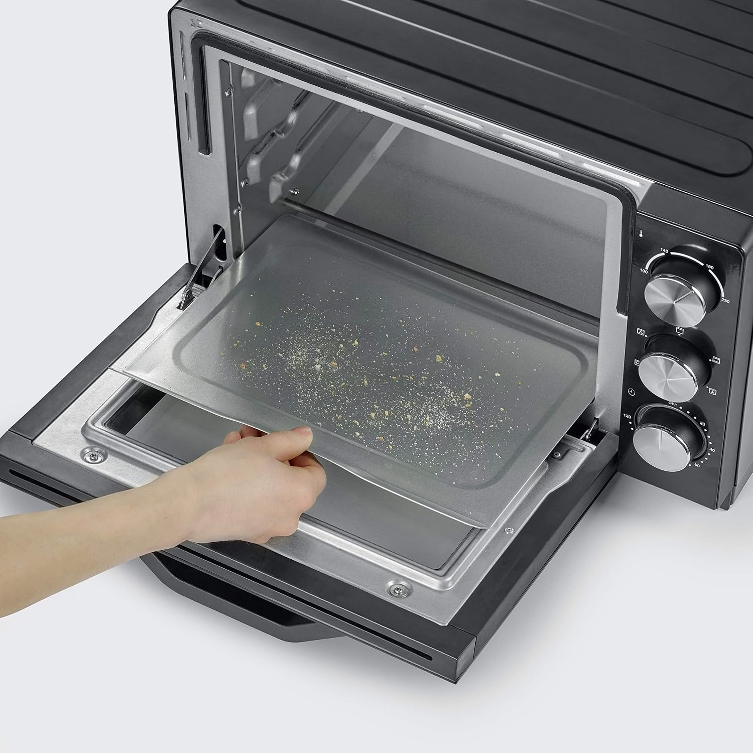 Girarrosto Temperatura fino a 230° 1380 Watt Timer fino a 120 min con  segnale acustico Severin TO 2071 5 tipi di cottura Luce interna Forno  elettrico con aria calda ventilata Capacità 20
