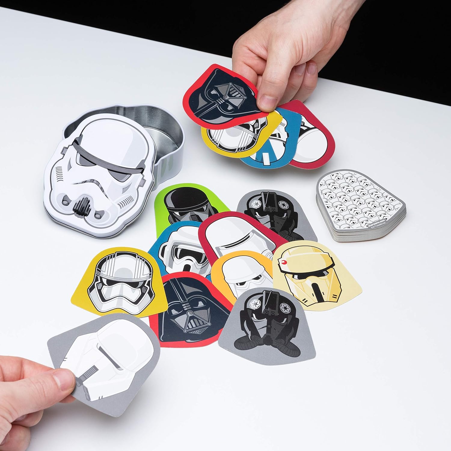 Paladone PP6608SW Star Wars Dark Side Shuffle Card Three Games with Clonetrooper Storage Tin - Image 5