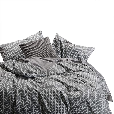 Wake In Cloud Gray Comforter Set with Chevron Pattern – Twin