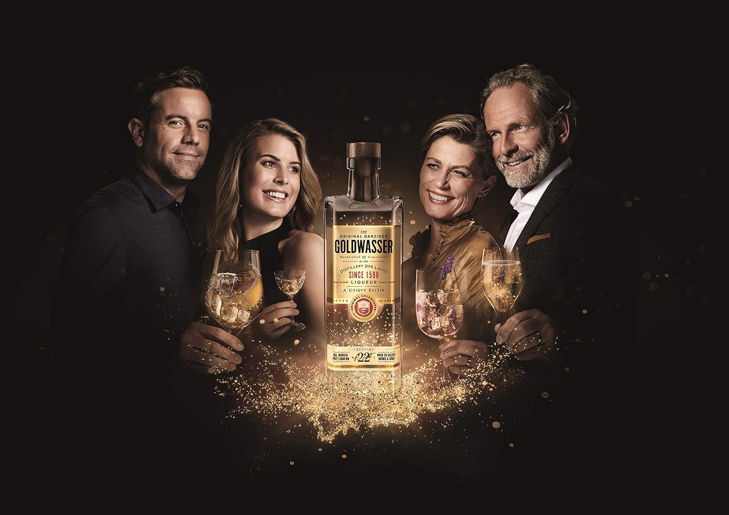 Original Danziger Goldwasser Krauterlikor 40 Vol Likor Mit 22 Karatigem Gold Der Wahrscheinlich Alteste Liqueur Der Welt Seit 1606 1 X 0 7 L Amazon De Bier Wein Spirituosen