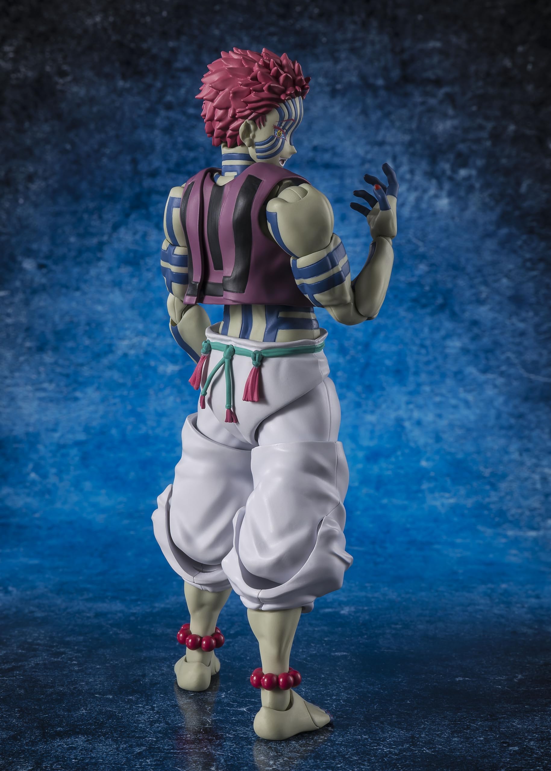 TAMASHII NATIONS - Demon Slayer: Kimetsu no Yaiba - Akaza S.H.Figuarts Action Figure