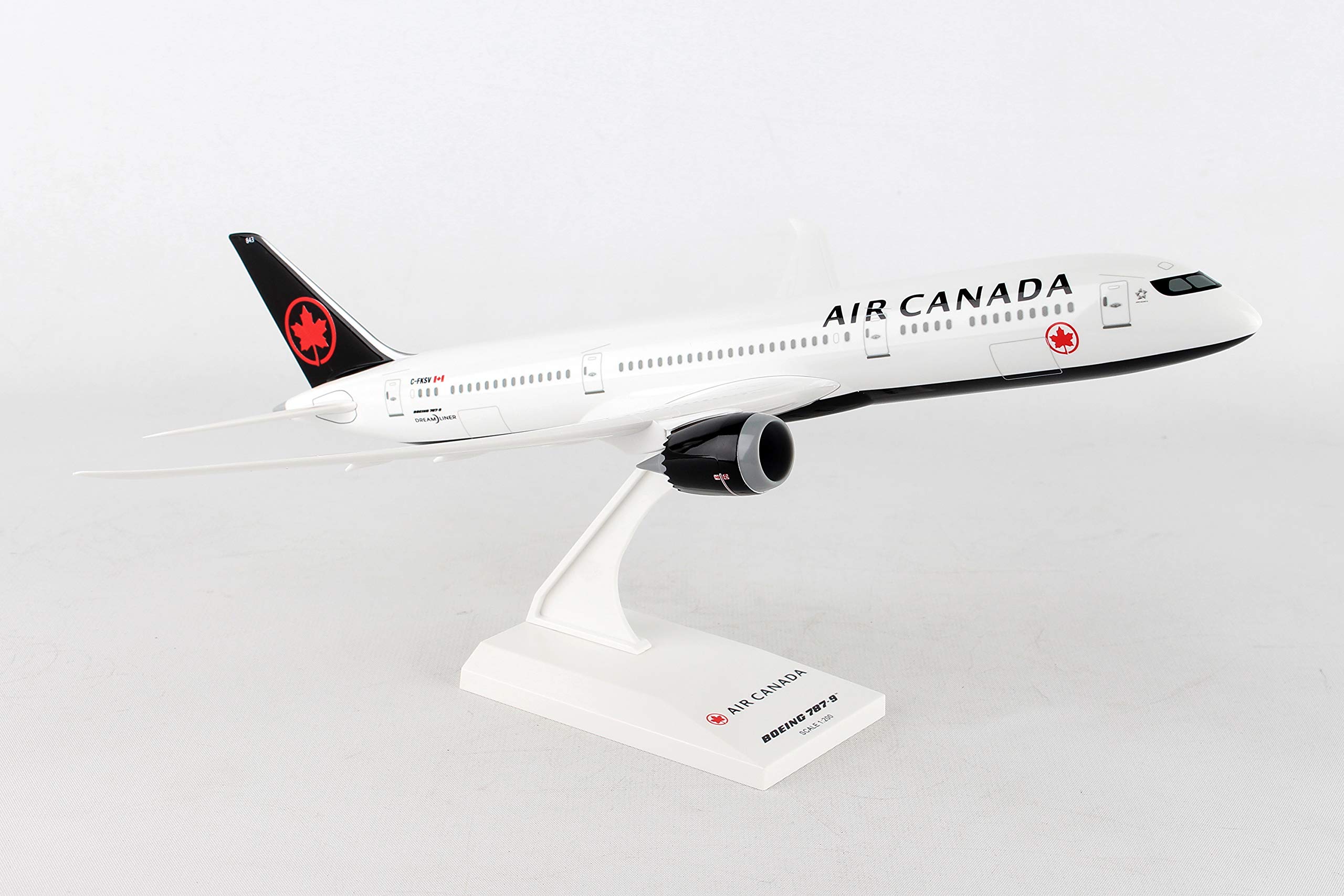 Daron Skymarks SKR967 AIR CANADA B787-9 1:200 Scale New Livery Airplane Model