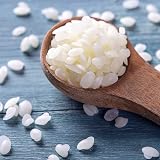 The Glowhouse Premium Paraffin Wax Pellets Odourless 1kg Fully Refined view 3