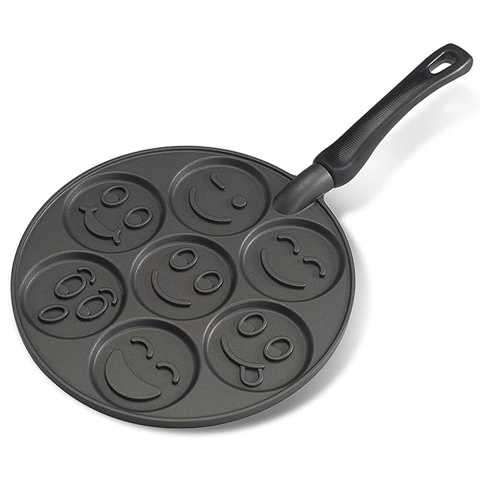 Nordic Ware 01920 - Sartén para tortitas y crepes, diseño Smiley