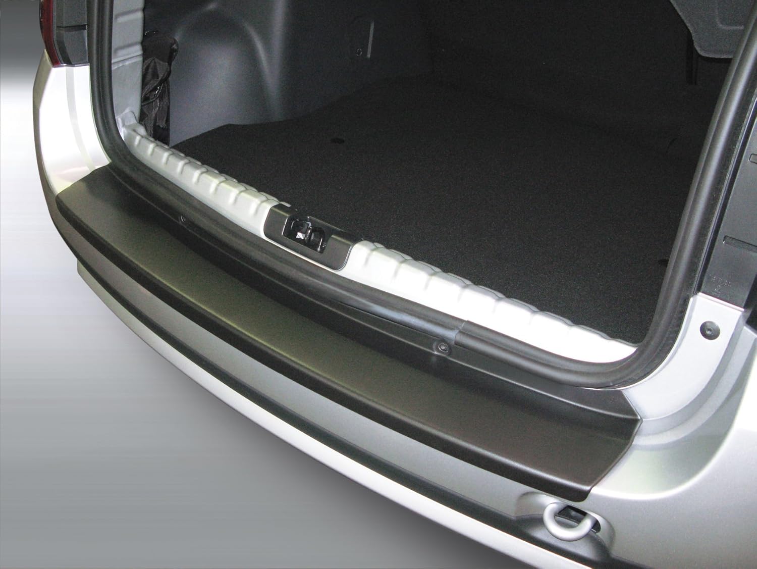 накладка бампера duster. накладка на задний бампер нержавейка дастер. Renault duster 2015 рестайлинг накладка заднего бампера. накладка на задний бампер renault duster. накладка бампера duster.