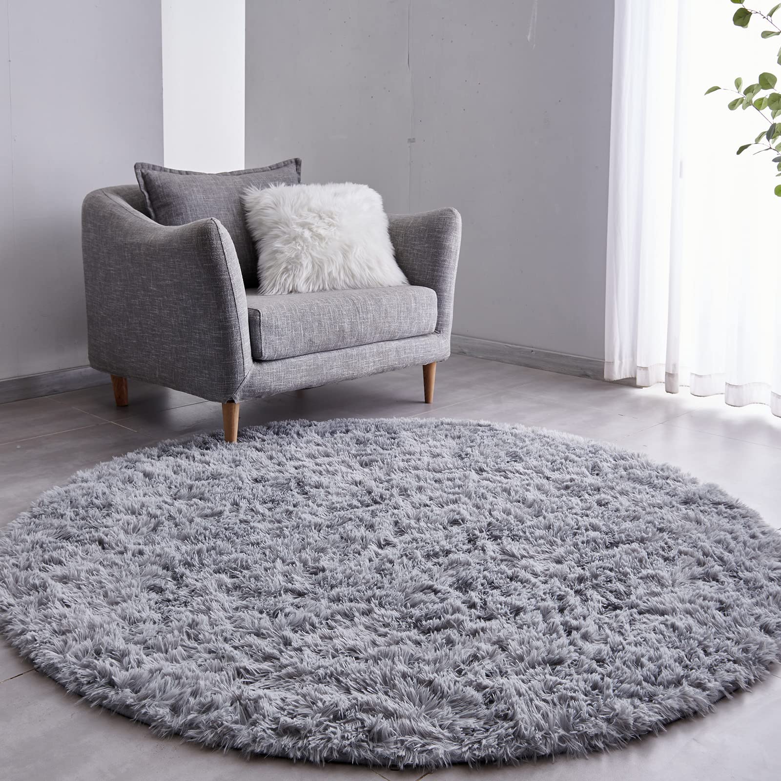 Photo 1 of FJZFING Grey Round Rug Ultra-Soft Plush Modern 6x6 Circle Area Rug for Kid's Bedroom, Fluffy Shag Circular Rug for Nursery Room, Non-Slip Home Decor Cute Grey Carpet for Teen's Room