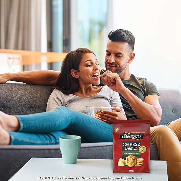 SARGENTO® CHEESE BAKES PARMESAN AND OREGANO CRACKERS, CHEESE CRACKERS, LUNCH SNACKS, 4.5 OZ