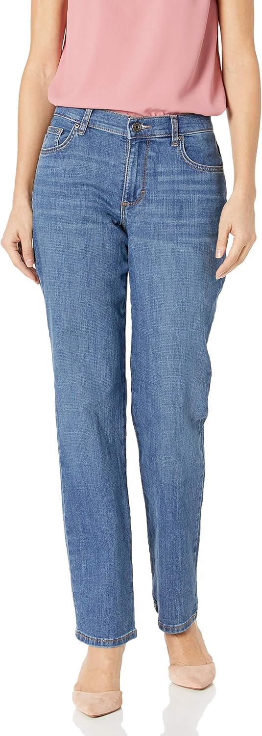 Lee Women's Relaxed Fit Straight-Leg Jean: Clothing