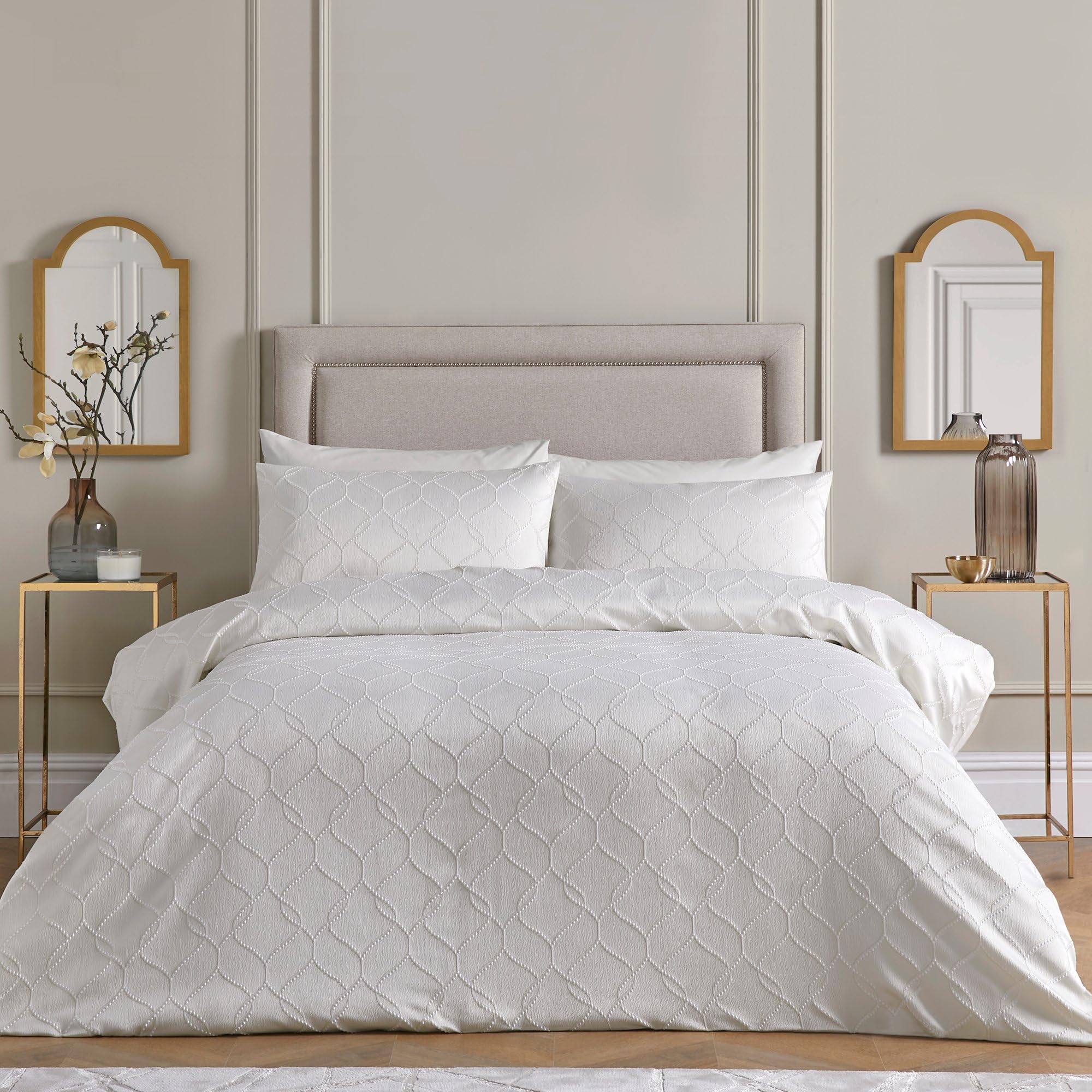 Soiree - Montez - Jacquard Duvet Cover Set - Super-King Bed Size in Ivory