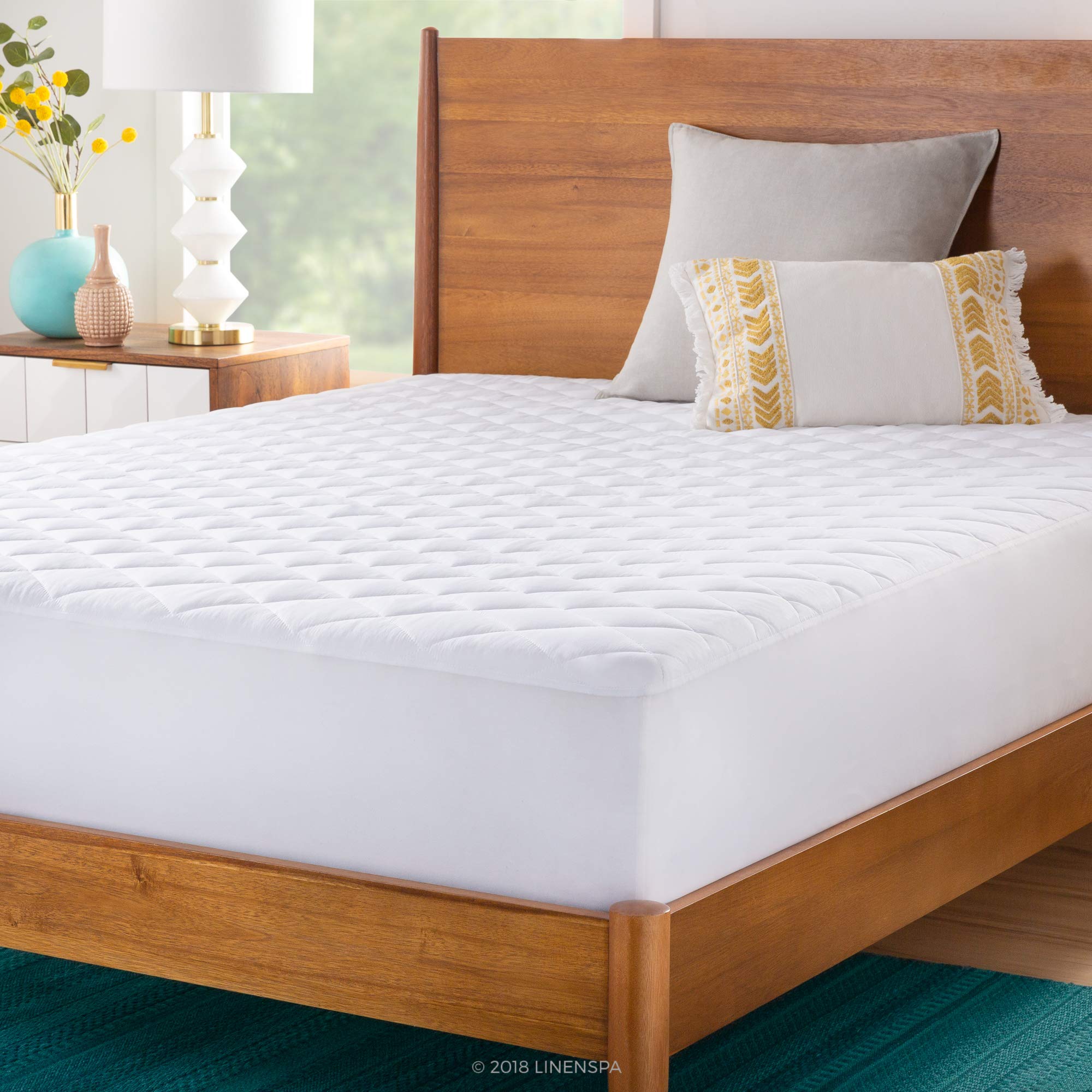 LINENSPA Plush Microfiber Mattress Pad Hypoallergenic Fill Deep