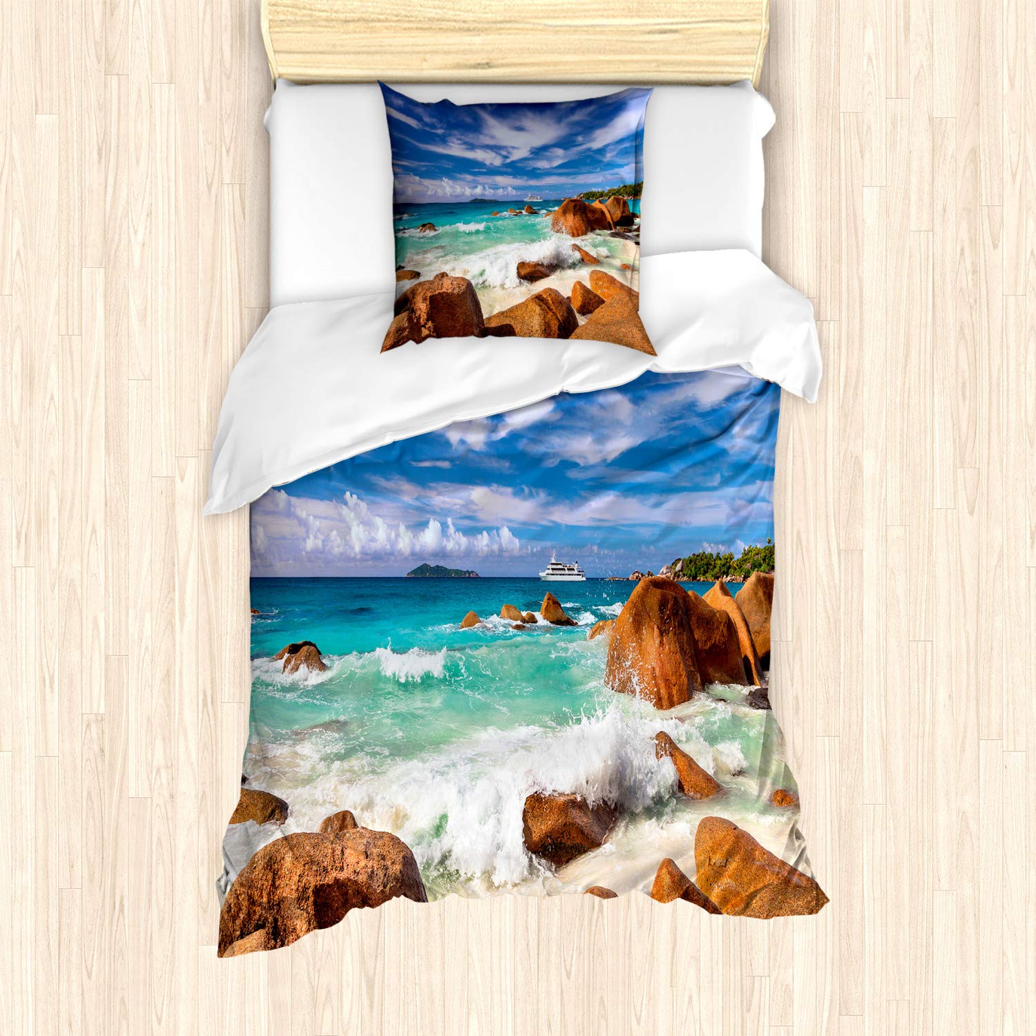 ABAKUHAUS Tropical Duvet Cover Set, Exotic Rocky Coast with Wave Seychelles Island Paradise Beach Scenery, Bedding Set 2 Pieces with 1 Pillow Shams, 135 cm x 200 cm, Cinnamon Blue Turquoise