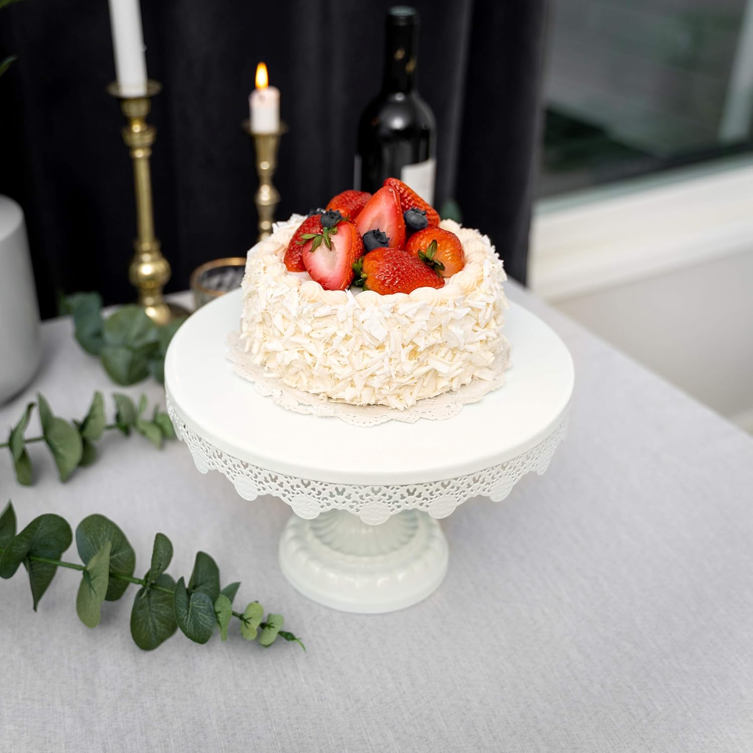 Scott's Bakery Antique Round Metal Cake Stand | Cupcake Display/Holder with Beautiful Design | Perfect for Weddings, Tea Parties, Birthday Parties and Celebrations | 10 Inch White |: Kitchen & Dining