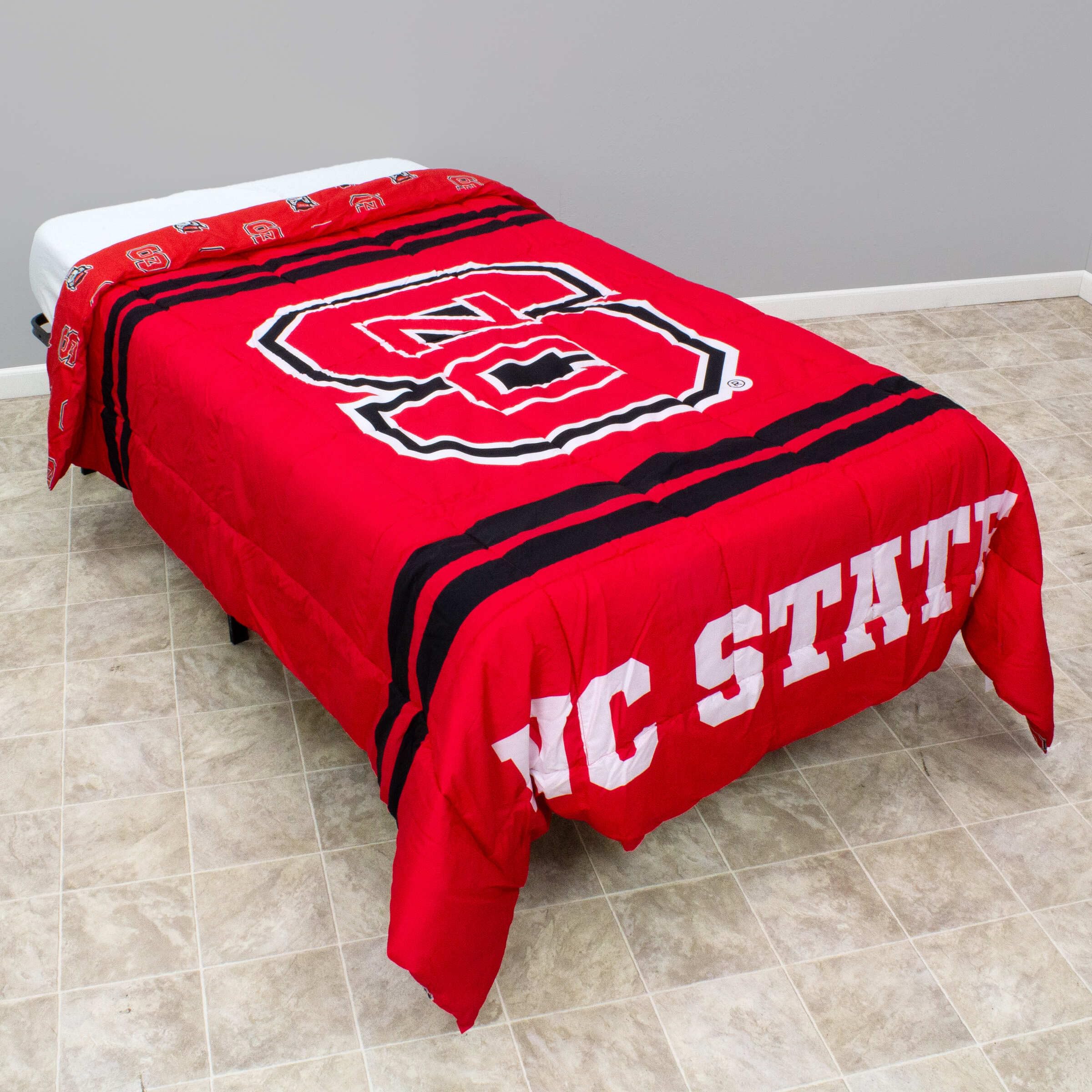 College Covers Everything Comfy North Carolina State Big Logo Soft and Colorful Comforter Set - Queen Image