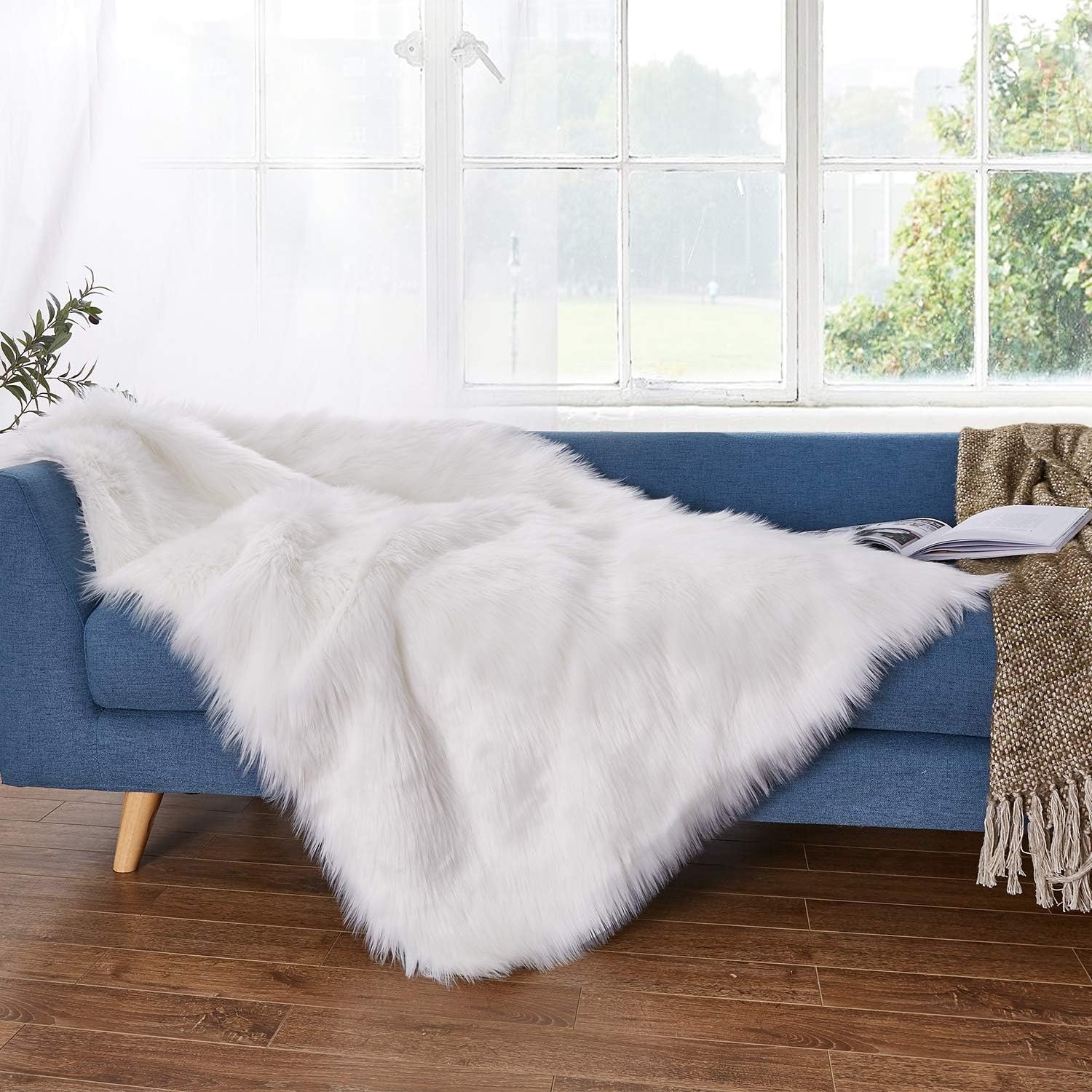 Woolen Floor Rug Bedroom Mats Non Shedding Faux Fur for Living Room