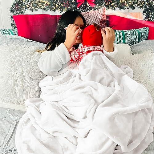 Bedsure GentleSoft White Fleece Throw Blanket 300GSM Blankets