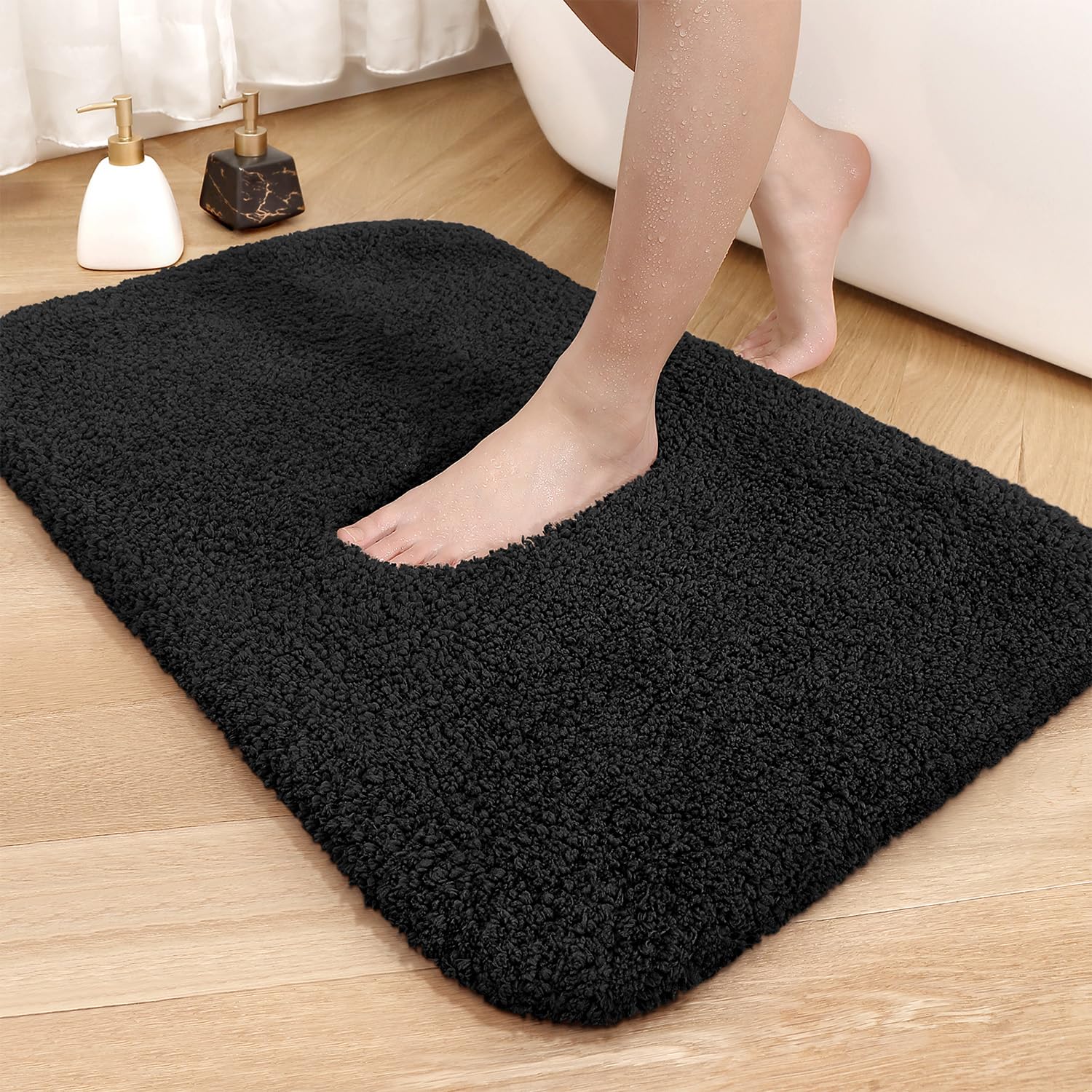 COLOR&GEOMETRY Black Bath Mat: 60 x 110 cm Large - Non Slip & Washable Rubber Backed Bath Rug for Bathroom Floor - Soft & Thick Fluffy Absorbent Microfibre Bathmat
