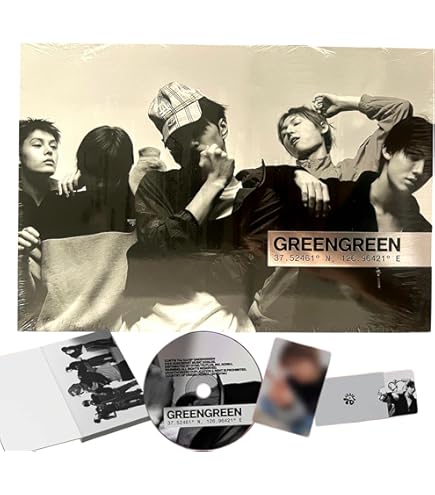 Amazon.com: CORTIS GREENGREEN 2nd EP Album Photobook Ver (STREET