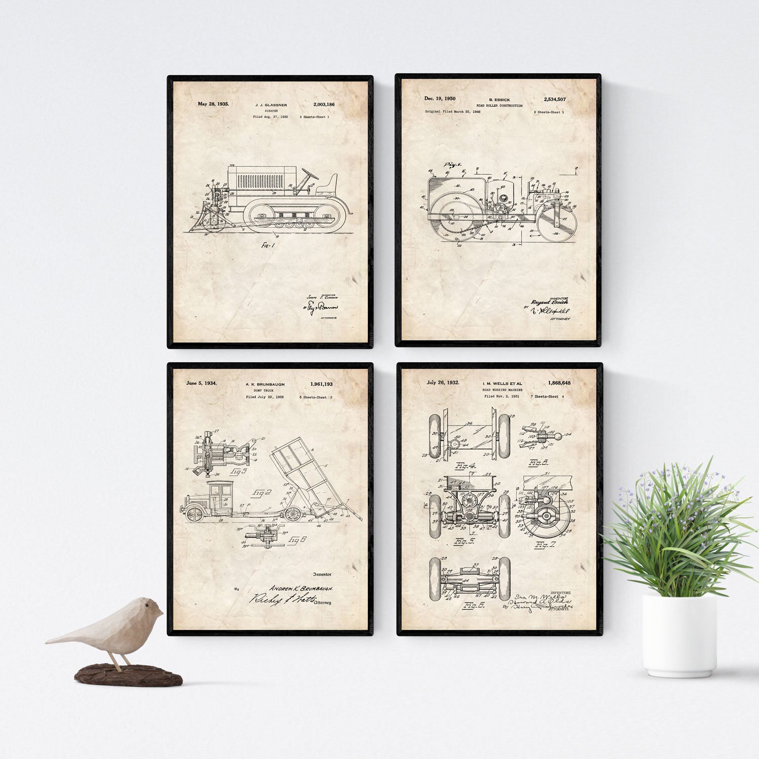 Nacnic VINTAGE - Pack of 4 sheets with PATENTS truck. Set posters with inventions and old patents. Choose the color you like. Printed on 250 grams