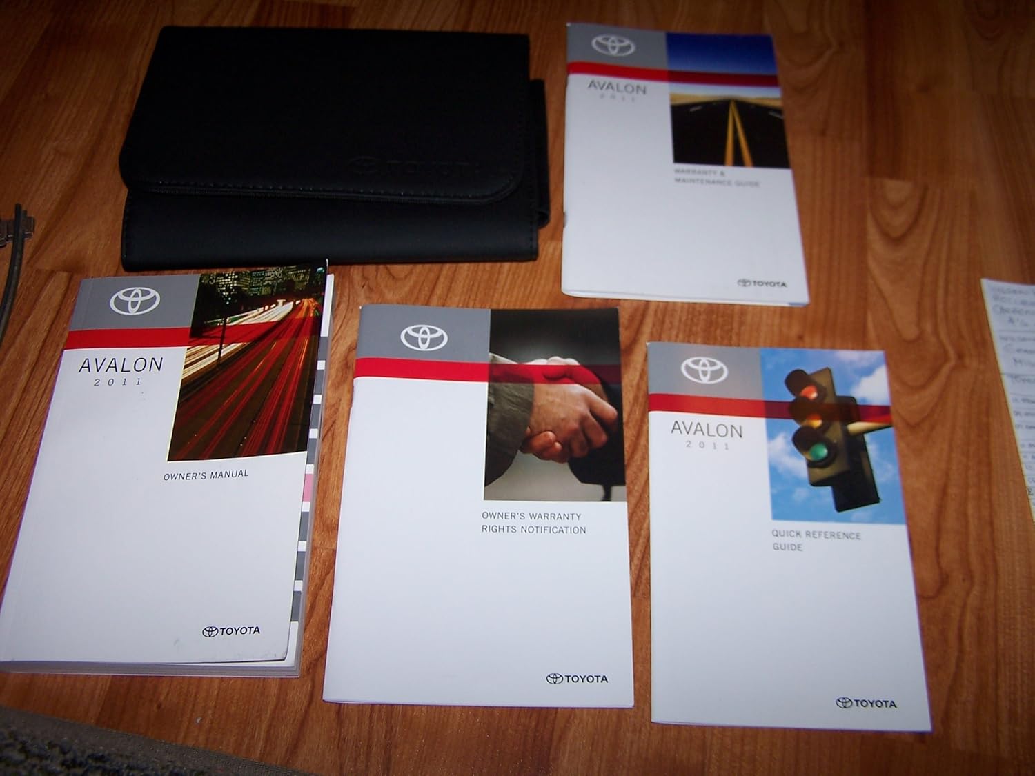 Amazon.com : 2011 TOYOTA AVALON OWNERS MANUAL SET WITH CASE : Other  Products : Everything Else