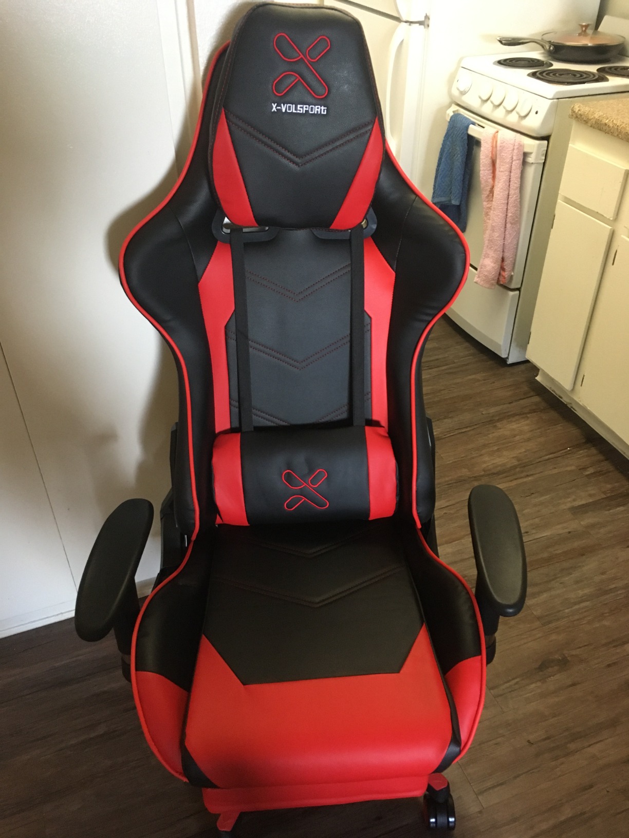 23/mo Finance XVOLSPORT Massage Gaming Chair with Footrest