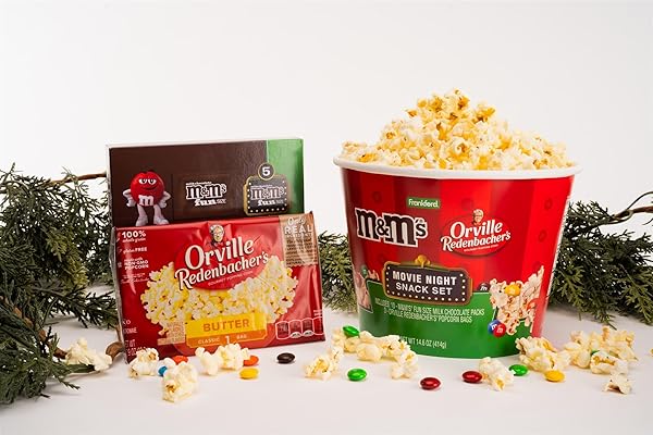 M&M’S AND ORVILLE REDENBACHER’S MOVIE NIGHT SUPPLIES SNACK SET, MILK CHOCOLATE CANDIES AND BUTTER POPCORN, 14.6 OZ GIFT PACK WITH 10 FUN SIZE M&M’S AND 3 POPCORN BAGS