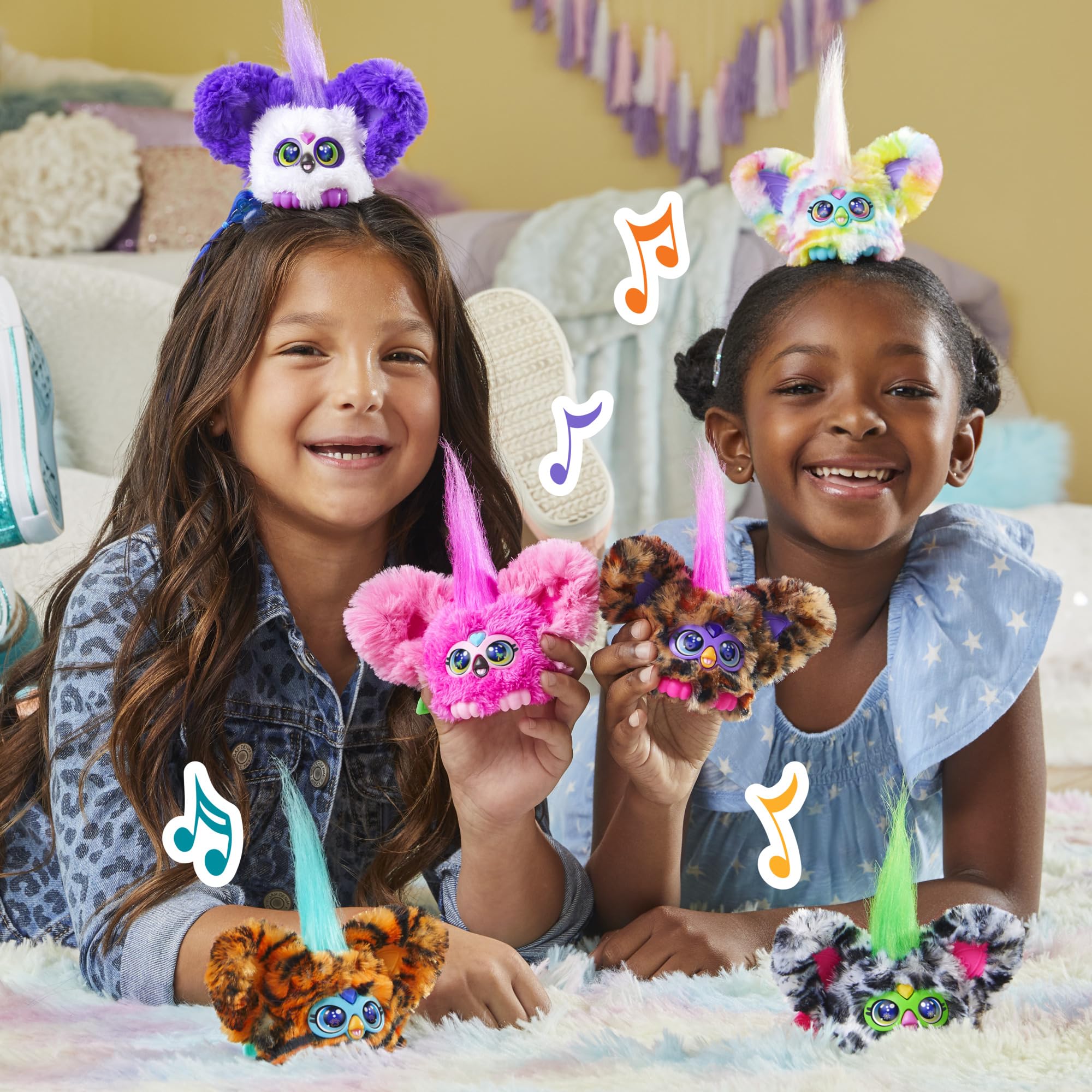 Furby Furblets Chee-Chee Mini Friend, Electronic Plush Toys for Girls & Boys, Cheetah Print, Speaks Furbish & Plays Music, Series 5, Back to School Gifts, Ages 6+