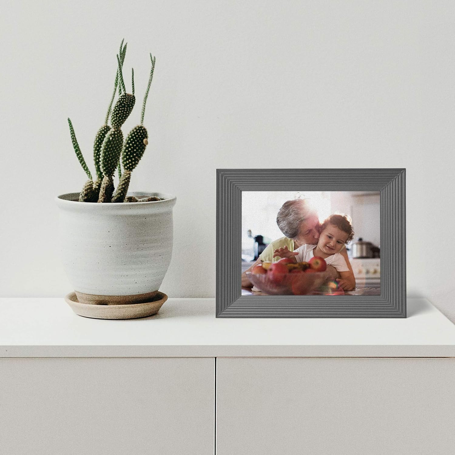 Aura Mason Smart Digital Picture Frame 9 Inch Free Unlimited Storage HD WiFi Frame The Best Way to Share Photos Feel Together from Away : Camera & Photo