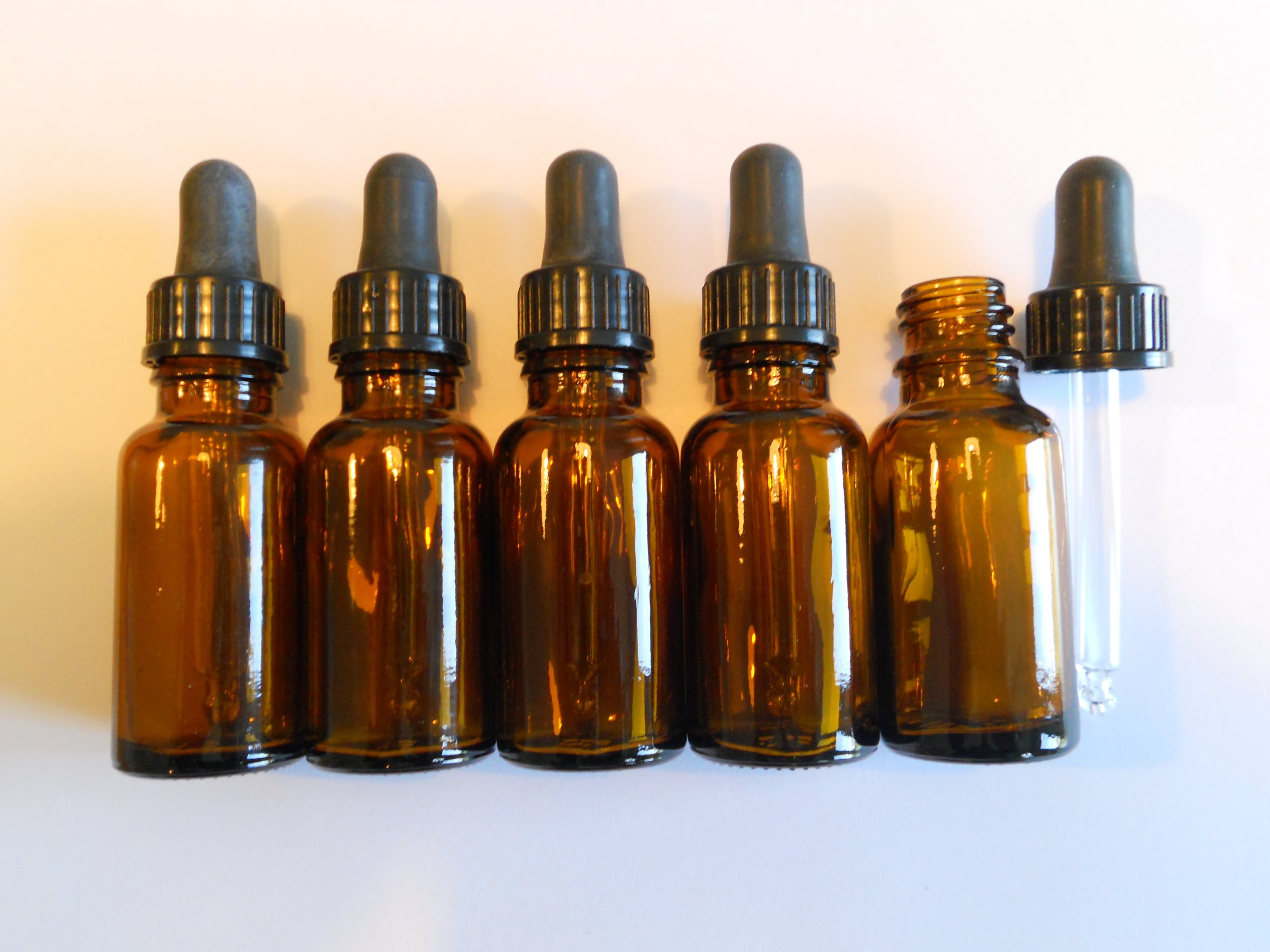 Five 20ml Amber Brown Glass Bottles with Dropper Pipettes