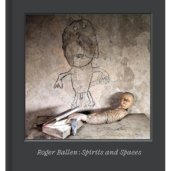 Outland: Ballen, Roger: 9780714840581: Amazon.com: Books