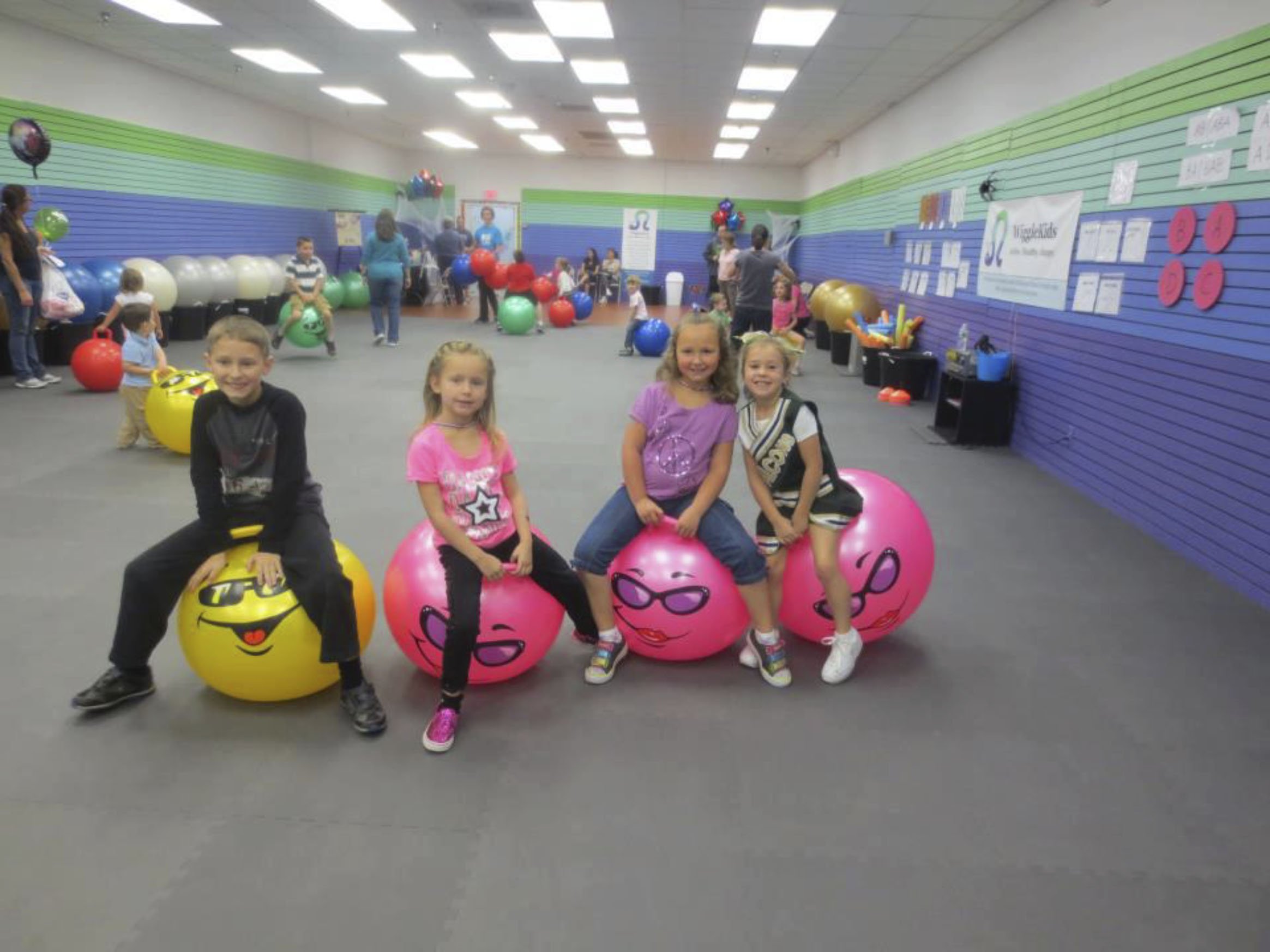 WALIKI TOYS Hopper Ball For Kids Ages 79 (Hippity Hop Ball, Hopping