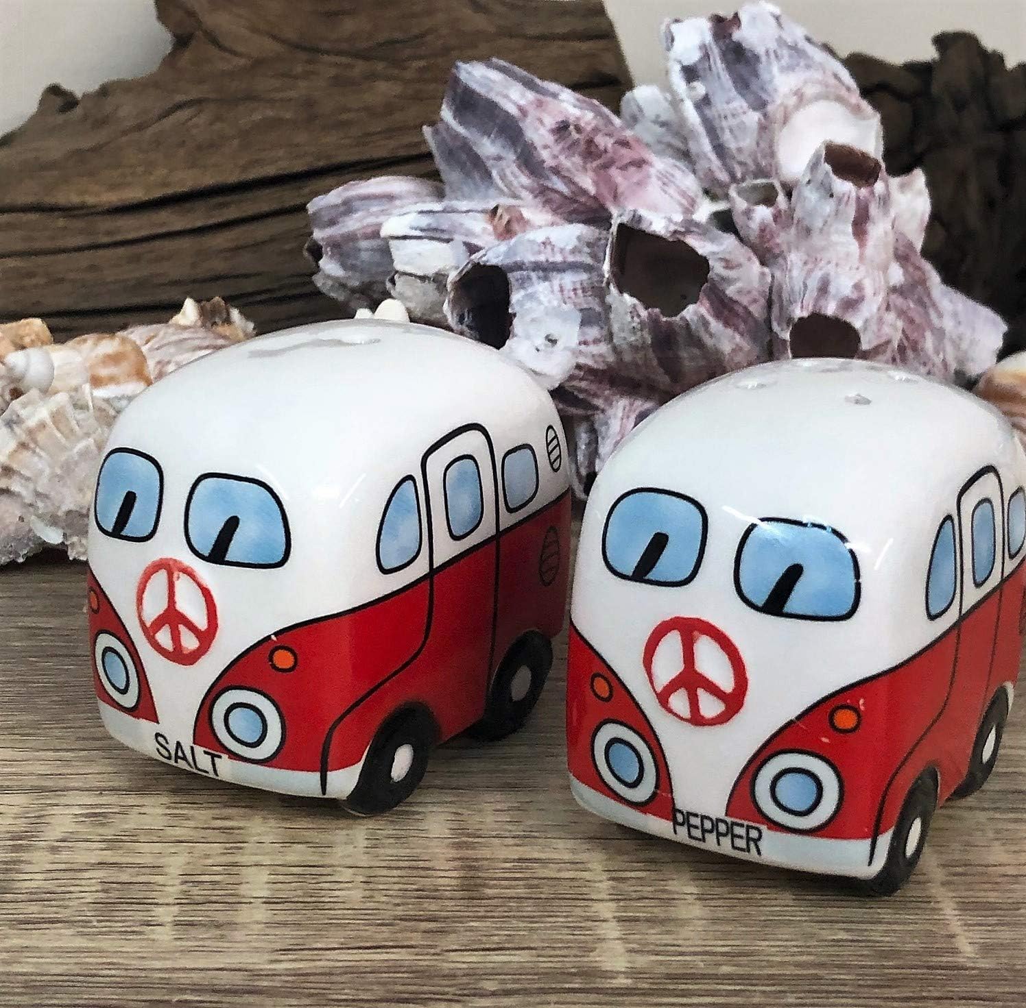 Mezzaluna Gifts Campervan Salt & Pepper Pots Cruet Set (RED)