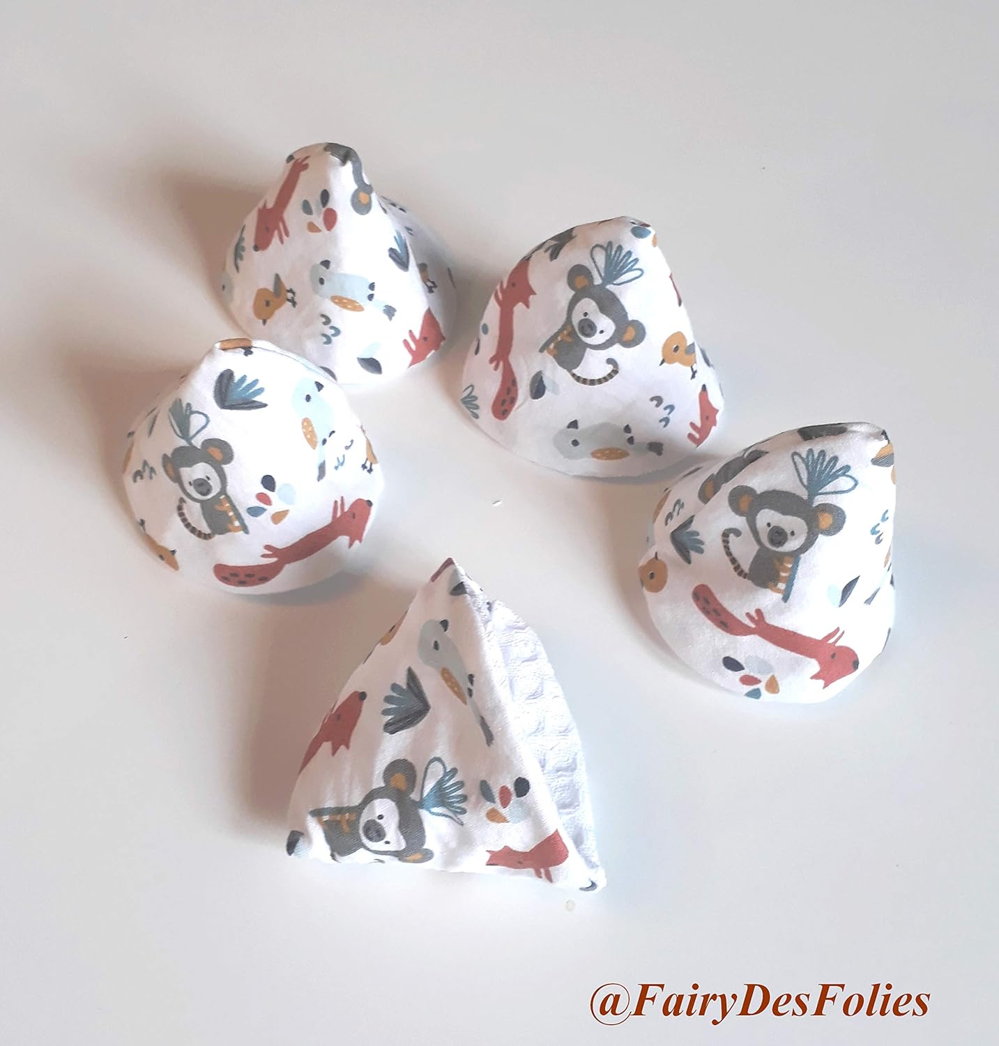 Estiloss Com Bebe Et Puericulture Produits Handmade 6 Pare Pipi Paresseux Tipi Pipi Cone Pipi Fairydesfolies Cadeau Naissance
