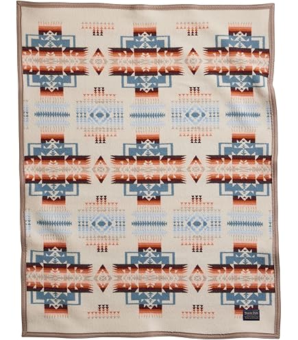 Amazon.com: Pendleton Jacquard Muchacho Kids Blanket Shared Paths