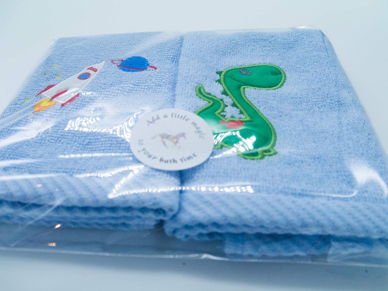 Lex's Linens Pack of 2 Kids Face Cloth (1 x Dinosaur & 1 x Rocket), Dinosaur & Rocket, 30 x 30 cm - Image 5