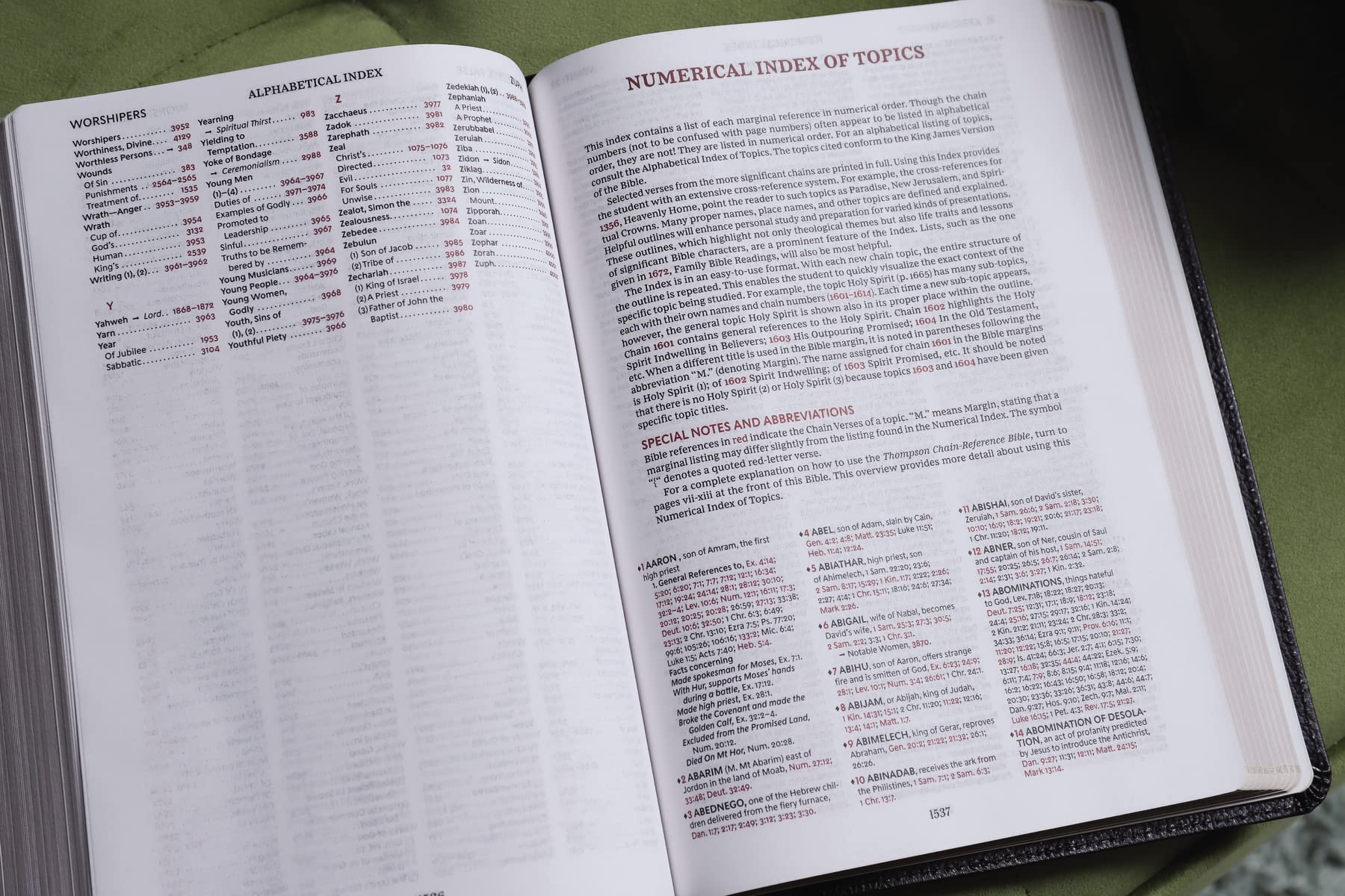KJV, Thompson Chain-Reference Bible, European Bonded Leather, Black, Red Letter, Comfort Print KJV, Thompson Chain-Reference Bible, European Bonded Leather, Black, Red Letter, Comfort Print Bonded Leather