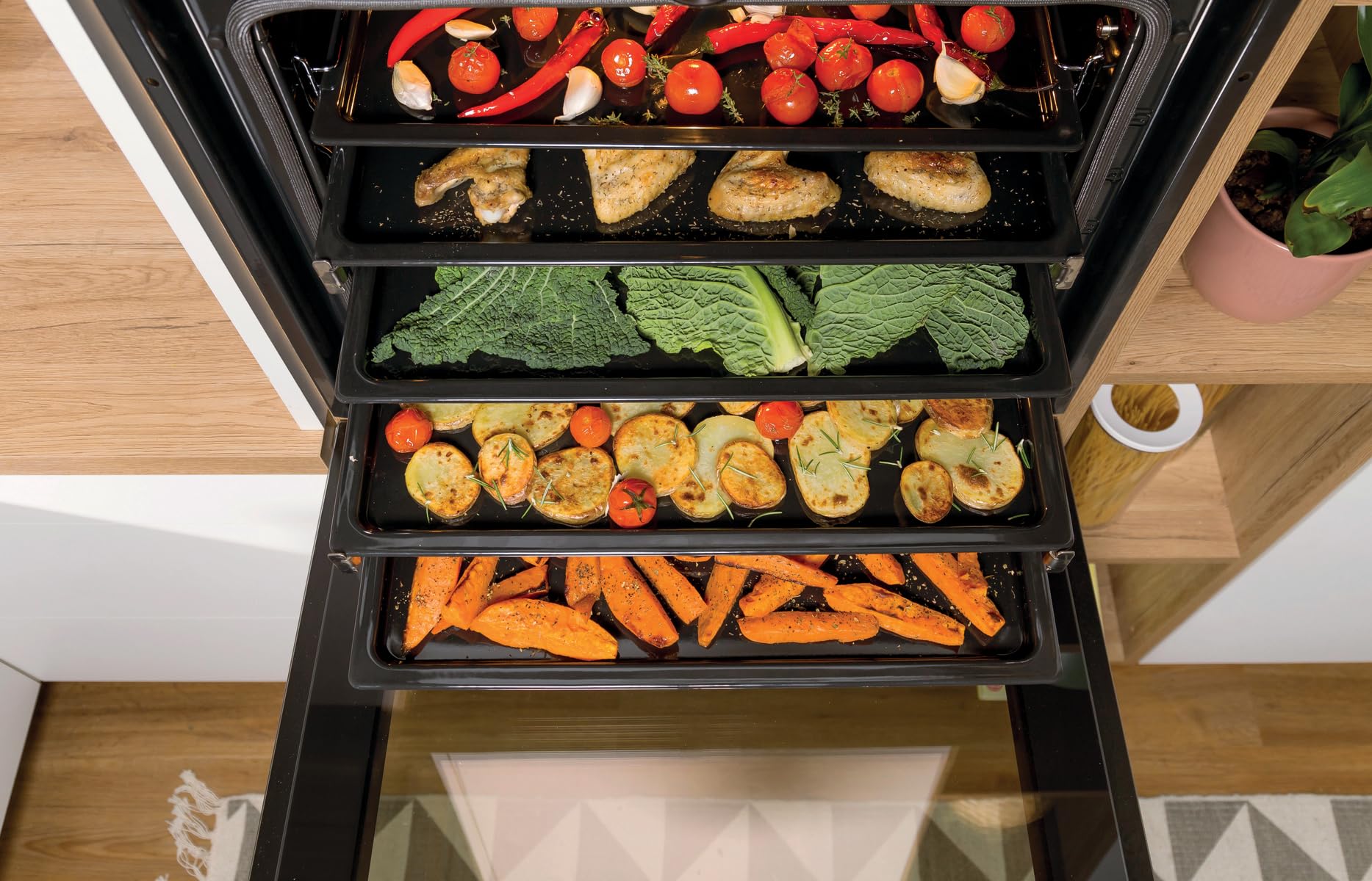 Gorenje Einbauherd-Set Heißluft Inox Set 4 mit Glaskeramik-Kochfeld / 77L / ExtraSteam / GentleClose & Open / EcoClean / AirFry / PizzaMode / PerfectGrill / Teleskopauszüge / Inox-Look 7