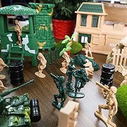 3 otters 210PCS Army Men Military Set, Army Men