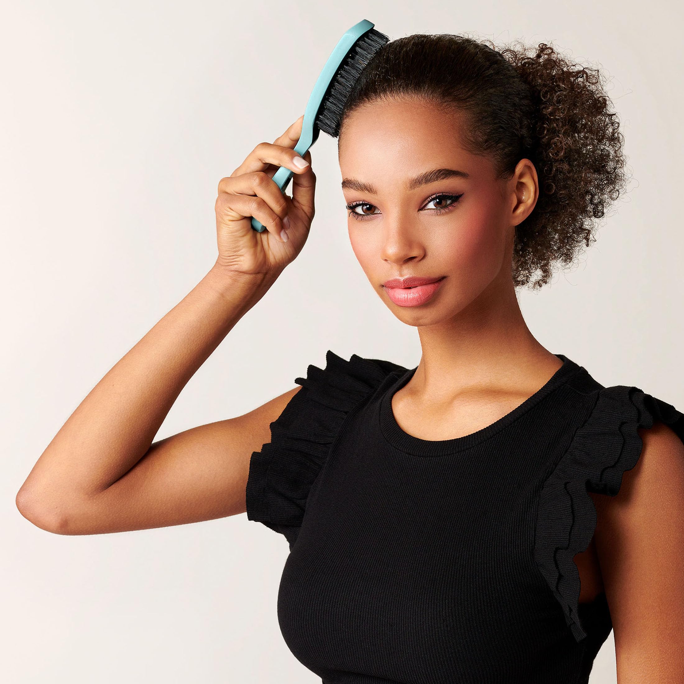 Diane 100% Boar Smoothing Hair Brush for Smoothing Frizz and Flyaways, Laying Down Hair Edges and Taming Baby Hairs - Use for a Glossy Finish on Ponytails, Buns and Updos