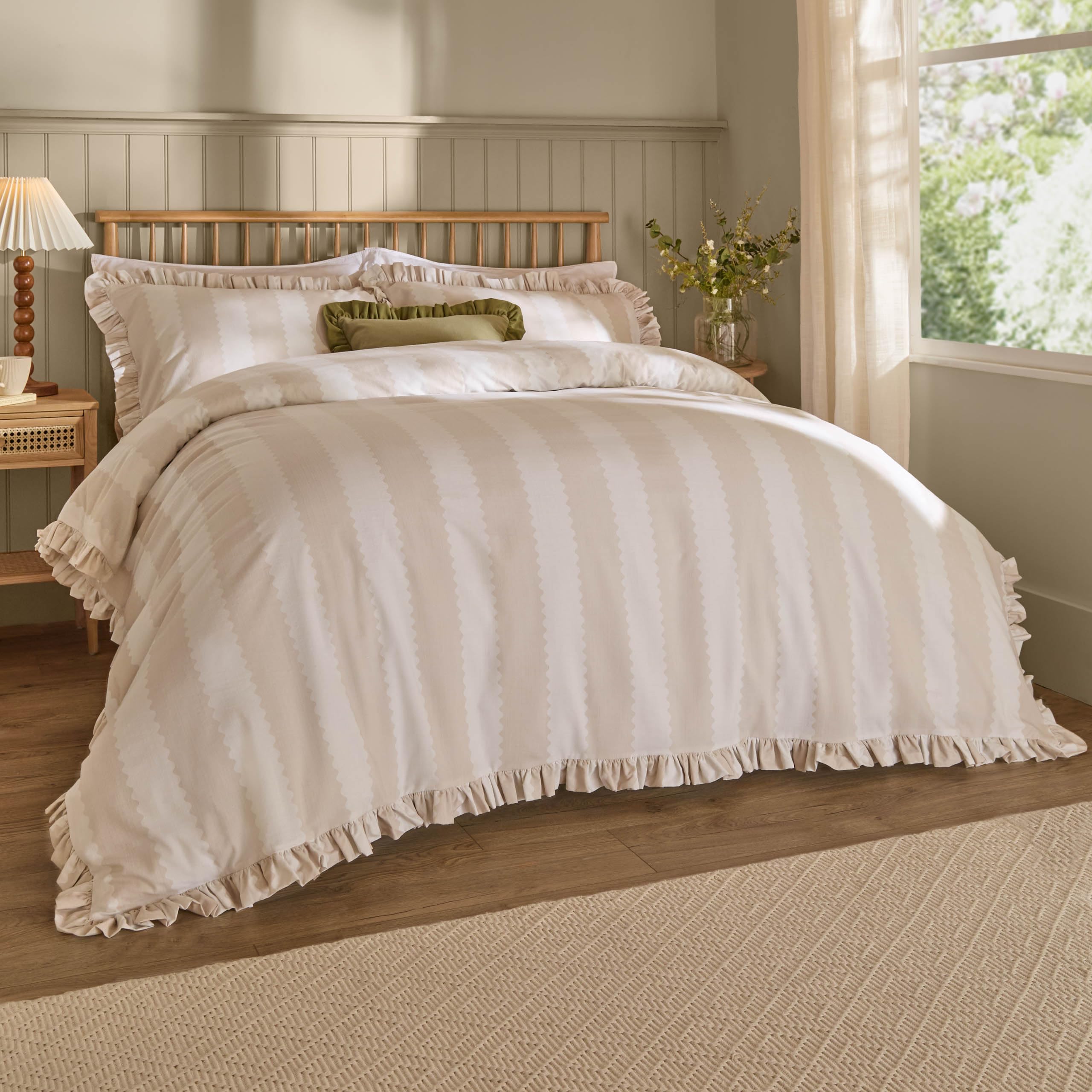 Wylder Birdie Stripe Duvet Cov...
