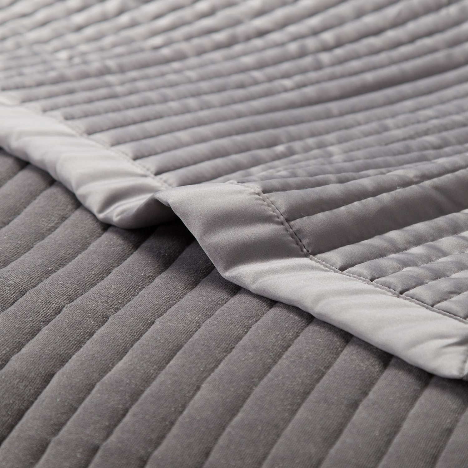 Velvet Quilt Coverlet Set Full/Queen Size (90\