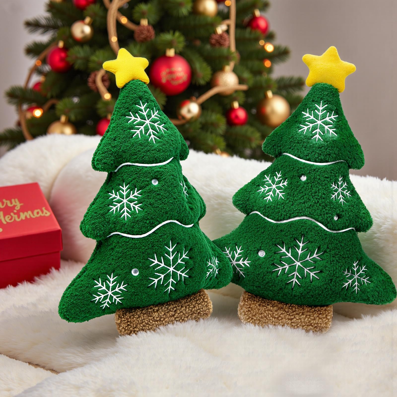 VEILS Christmas Pillow, 2PCS Christmas Tree Shaped Throw Pillows, Stuffed Winter Decor Snowflake Pillow, Plush Christmas Holiday Decorations Cushion for Living Room Couch Bed Party Home Sofa, Green