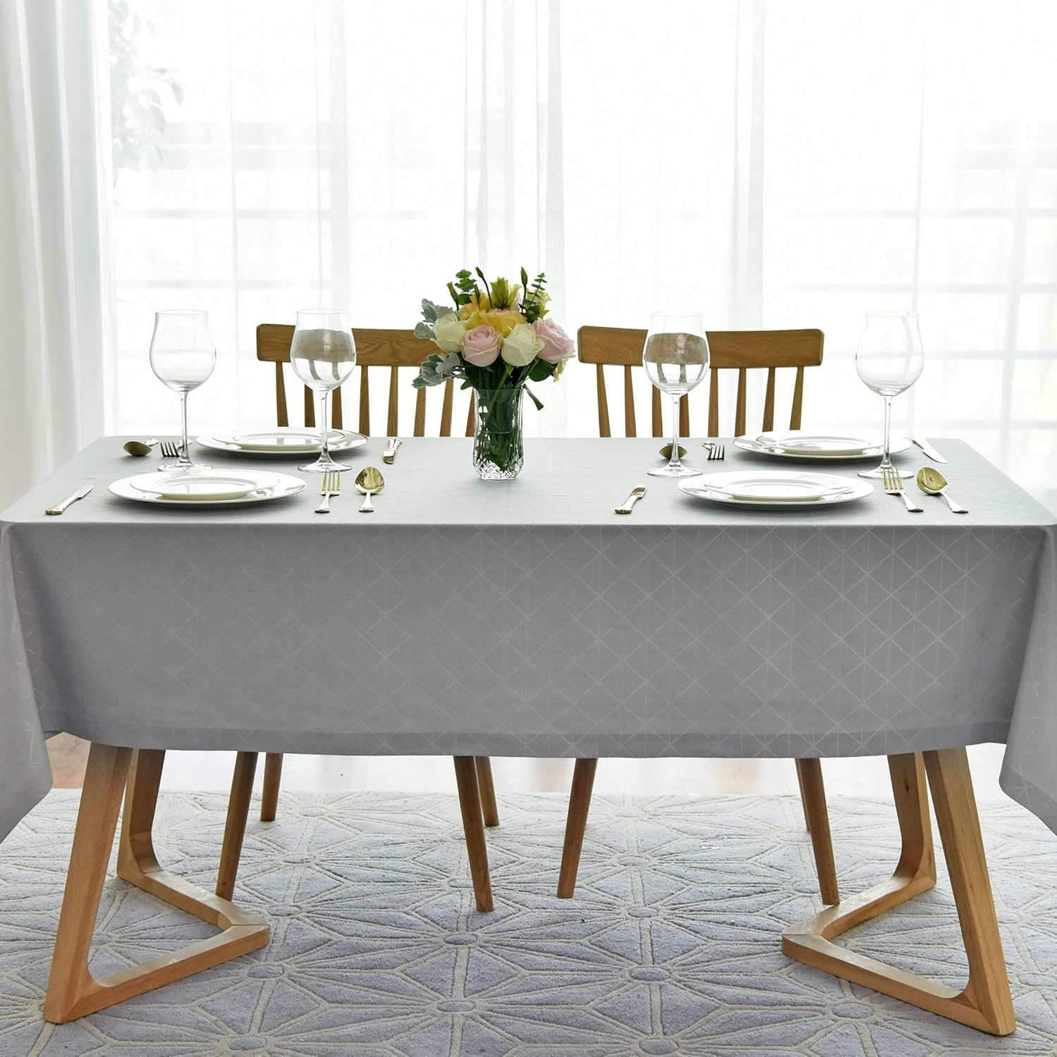 Best table cloth 140 inches long