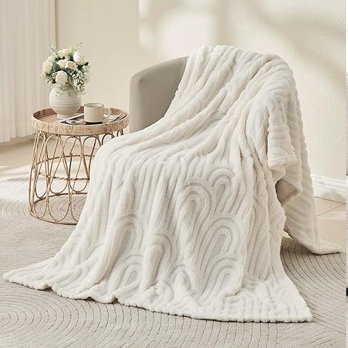 Wajade Fleece Throw Blanket, Fluffy Faux Fur Blanket for Bed Sofa Couch, Soft Warm Thick Blanket,White 127x178